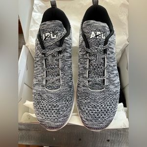 Athletic Propulsion Labs (APL) Techloom Pro, Women’s Size 11, NIB